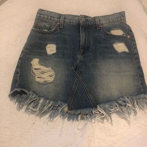 7 for Mankind denim jean skirt! Sz 26